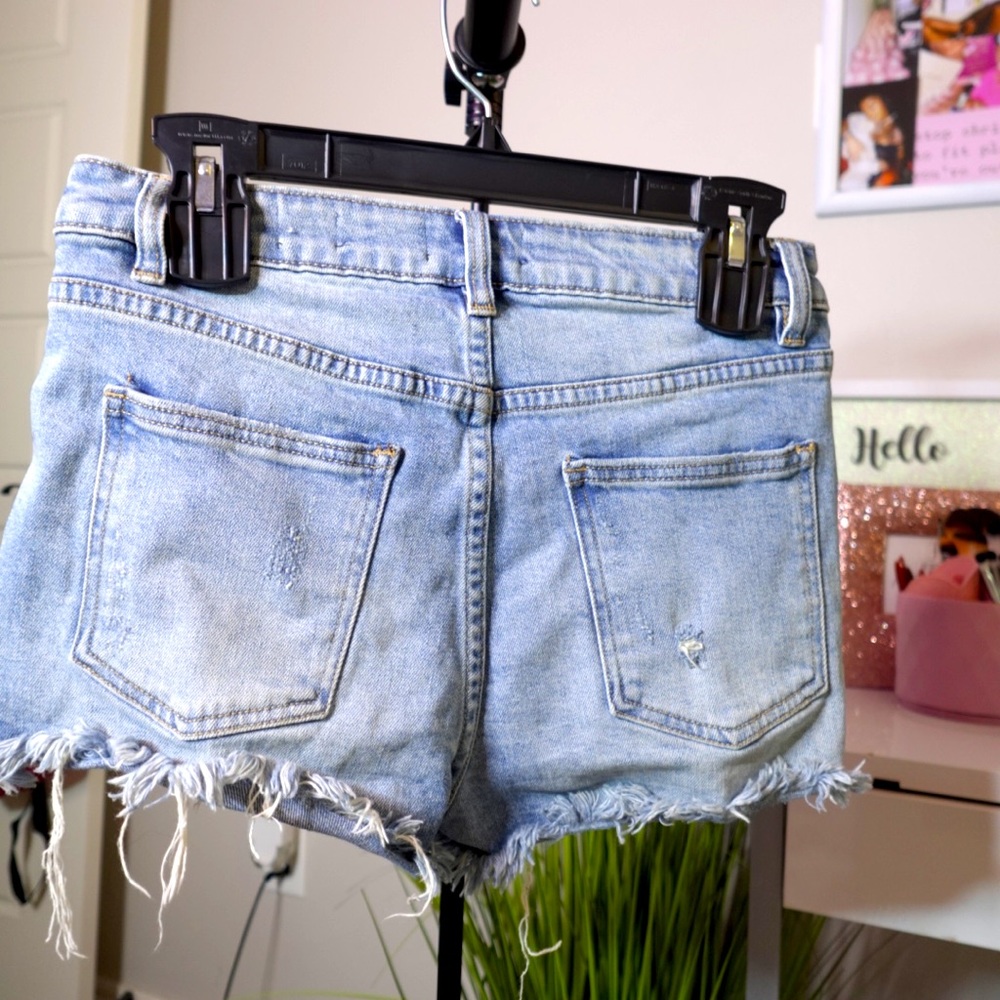 Distressed High Rise Demin Shorts - Picture 3 of 4